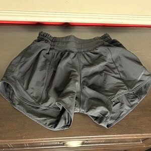 🎉 Black Lululemon Speed Up Shorts!